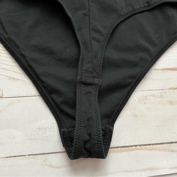 Everlane Charcoal Bodysuit - Picture 7 of 9